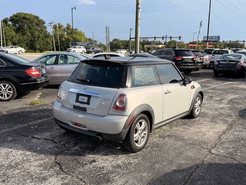 Used 2013 MINI Cooper Hardtop FWD image 4
