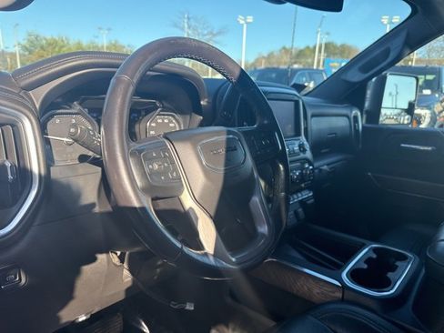Used 2022 GMC Sierra 2500 Denali image 14