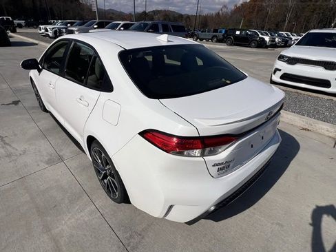 Used 2021 Toyota Corolla SE image 5