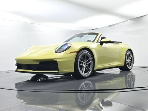 Certified 2025 Porsche 911 Carrera RWD image 51