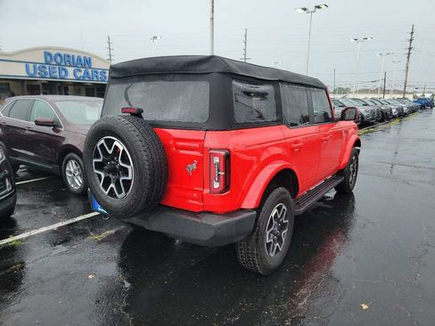 Used 2024 Ford Bronco Outer Banks AWD/4WD image 2
