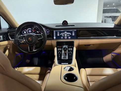 Used 2018 Porsche Panamera 4S AWD/4WD image 44