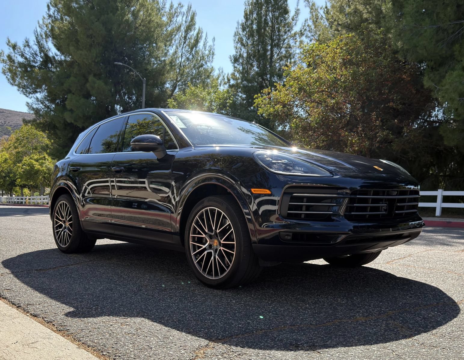 Used 2021 Porsche Cayenne AWD/4WD image 5