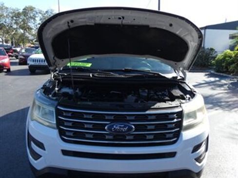 Used 2016 Ford Explorer 4WD image 6