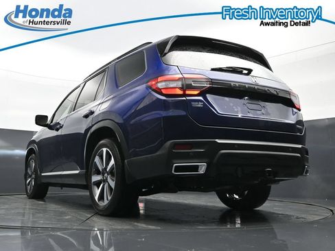 Used 2023 Honda Pilot Touring image 34