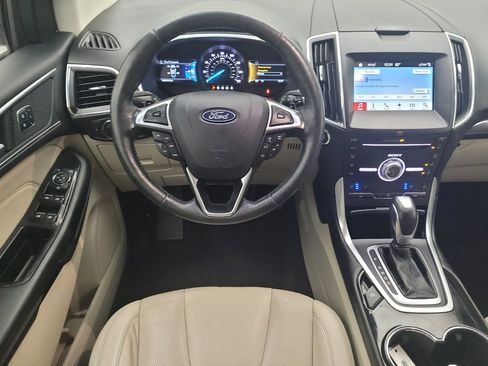 Used 2017 Ford Edge Titanium w/ Equipment Group 301A AWD/4WD image 22