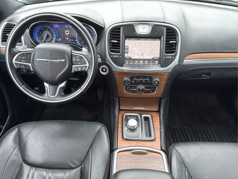 Used 2015 Chrysler 300 C Platinum w/ Light Group RWD image 16