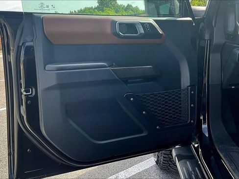 Used 2024 Ford Bronco Outer Banks w/ Sasquatch Package AWD/4WD image 18