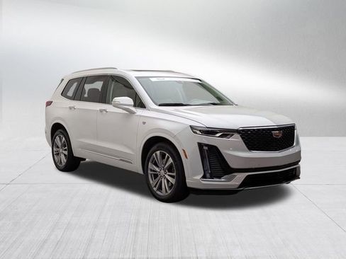 Certified 2024 Cadillac XT6 Premium Luxury w/ LPO, Floor Liner Package AWD/4WD image 3