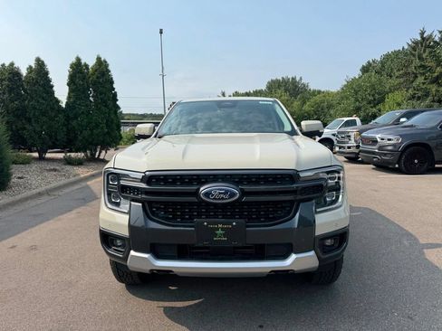 Used 2025 Ford Ranger Lariat w/ FX4 Off-Road Package AWD/4WD image 3