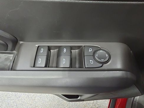 Used 2023 Chevrolet Colorado Trail Boss w/ Technology Package image 34