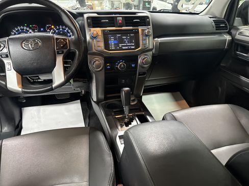 Used 2019 Toyota 4Runner SR5 Premium w/ Four Season Floor Mat Package AWD/4WD image 26