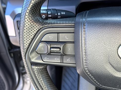 Used 2024 Toyota Tacoma SR5 image 23