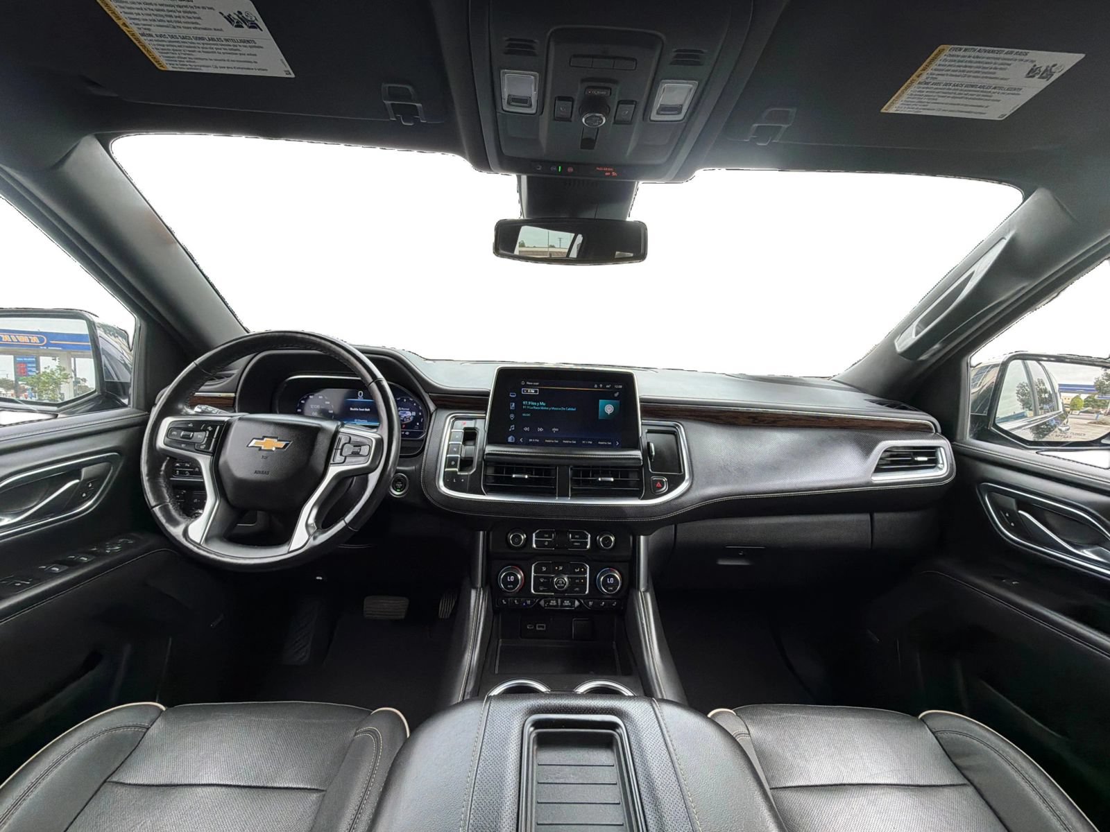 Used 2023 Chevrolet Suburban Premier AWD/4WD image 22