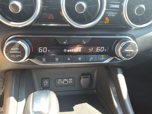 Certified 2025 Nissan Sentra SR w/ Midnight Edition FWD image 22