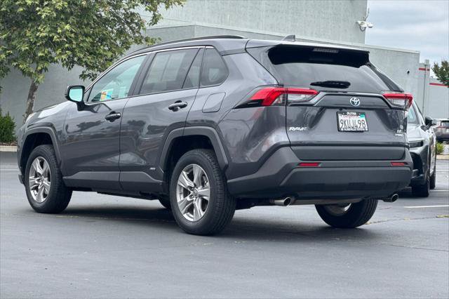 Certified 2024 Toyota RAV4 LE AWD/4WD image 7