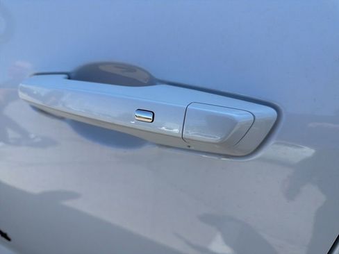 New 2026 Chevrolet Equinox RS AWD/4WD image 11