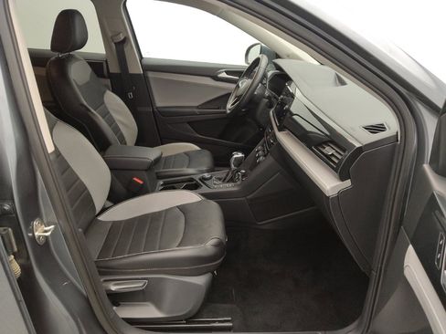 Used 2022 Volkswagen Taos SEL image 21