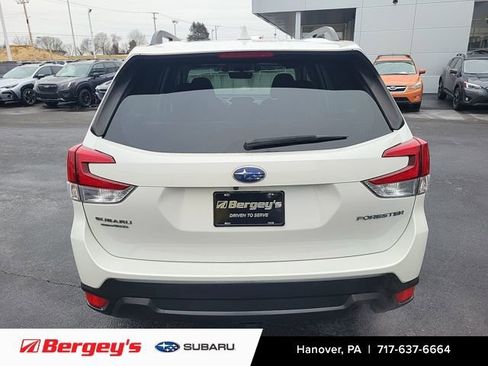 Used 2021 Subaru Forester Premium image 4