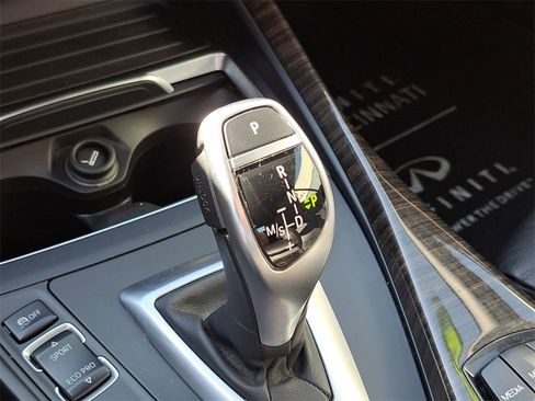 Used 2018 BMW 230i xDrive 230i xDrive w/ Premium Package Enhanced image 19