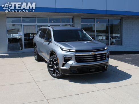 New 2026 Chevrolet Traverse High Country w/ LPO, Floor Liner Package image 2