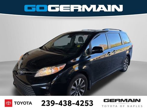 Used 2018 Toyota Sienna XLE w/ XLE Navigation Package image 1