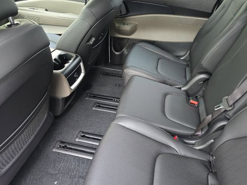 New 2026 Kia Carnival LXS image 10