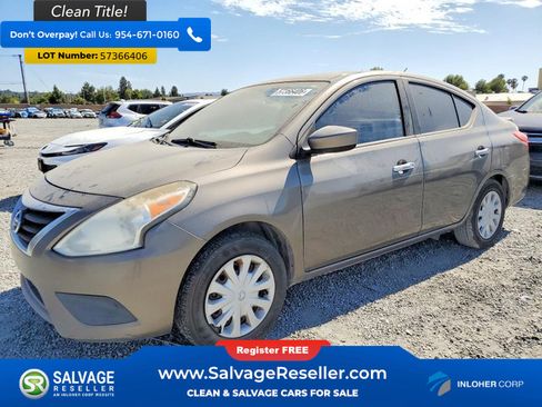 Used 2016 Nissan Versa SV FWD image 1