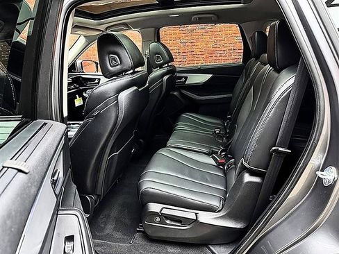Used 2024 Acura MDX SH-AWD w/ Technology Package image 5