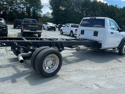 New 2025 RAM 5500 4x4 Regular Cab image 8