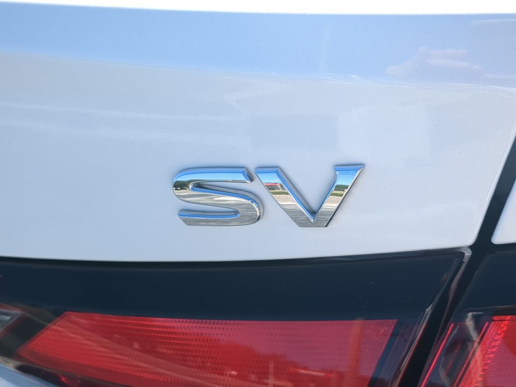 Used 2024 Nissan Versa SV w/ Trunk Package FWD image 11