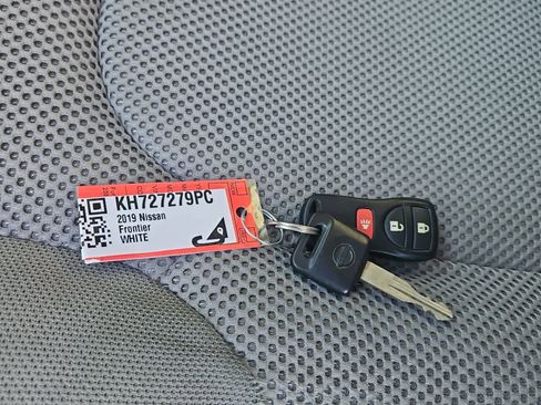 Used 2019 Nissan Frontier SV AWD/4WD image 20