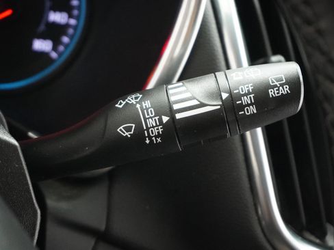 Used 2024 Chevrolet Equinox LT image 25