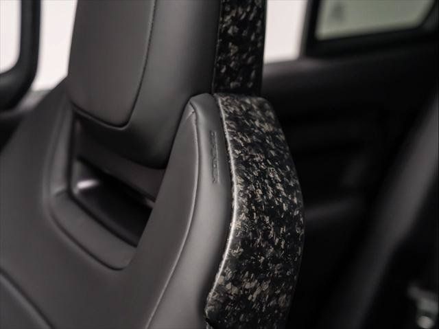 New 2026 Land Rover Defender 110 OCTA AWD/4WD image 17