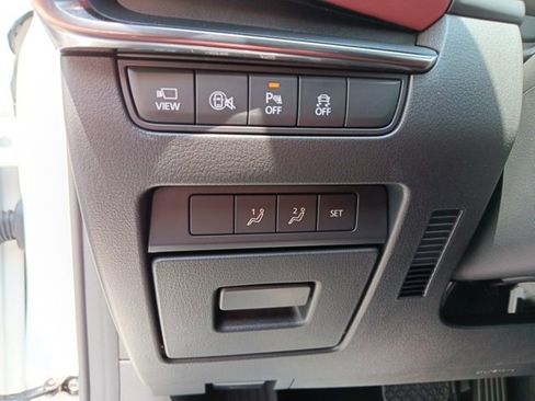 Certified 2025 MAZDA MAZDA3 Hatchback w/Premium Plus Pkg image 19