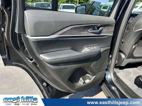 Certified 2025 Jeep Grand Cherokee Limited w/ MOPAR Finishing Package AWD/4WD image 18