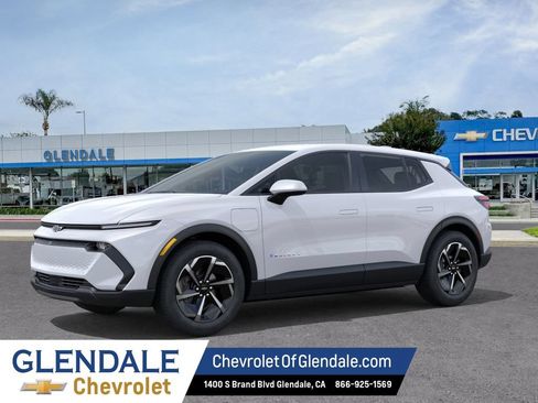 New 2026 Chevrolet Equinox EV LT FWD image 2