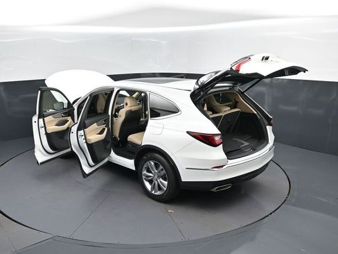 Used 2024 Acura MDX FWD image 2