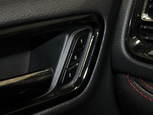 Used 2024 Dodge Durango GT image 19