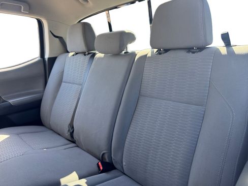 Used 2019 Toyota Tacoma SR5 RWD image 13