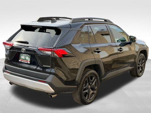 Used 2022 Toyota RAV4 Adventure image 6
