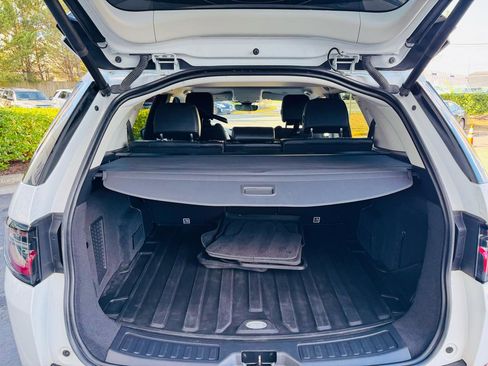 Used 2022 Land Rover Discovery Sport S image 23