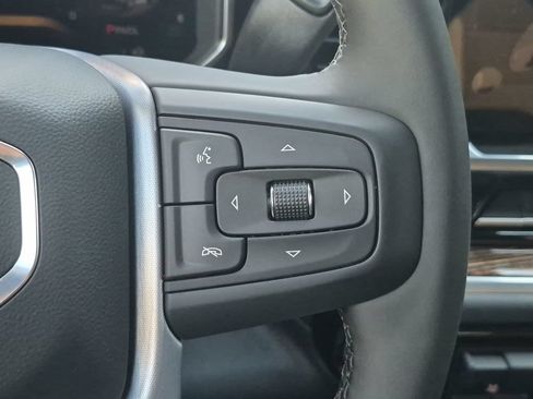 New 2026 GMC Sierra 1500 SLE w/ Preferred Package AWD/4WD image 13