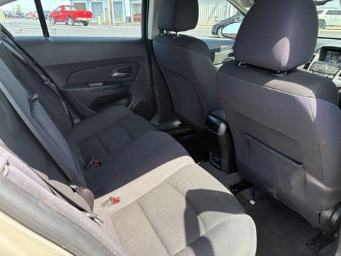 Used 2014 Chevrolet Cruze LT w/ Enhanced Safety Package FWD image 13