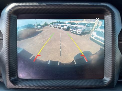 Used 2018 Jeep Wrangler Unlimited Sahara w/ Quick Order Package 24M Moab AWD/4WD image 39