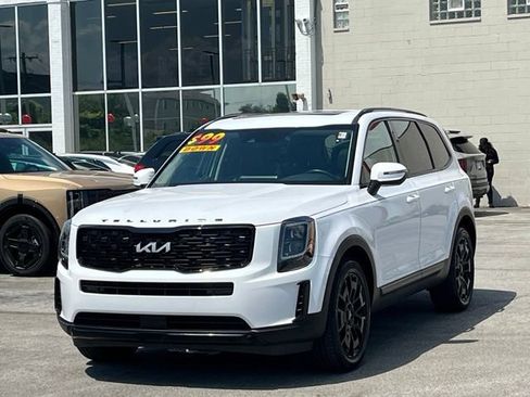 Used 2022 Kia Telluride EX w/ EX Premium Package AWD/4WD image 5