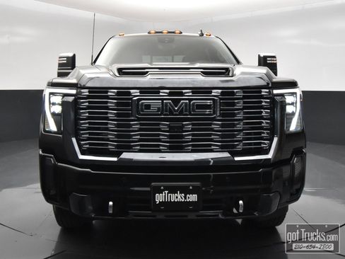 Used 2024 GMC Sierra 3500 Denali Ultimate AWD/4WD image 49