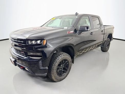 Used 2021 Chevrolet Silverado 1500 LT Trail Boss w/ Bed Protection Package AWD/4WD image 3