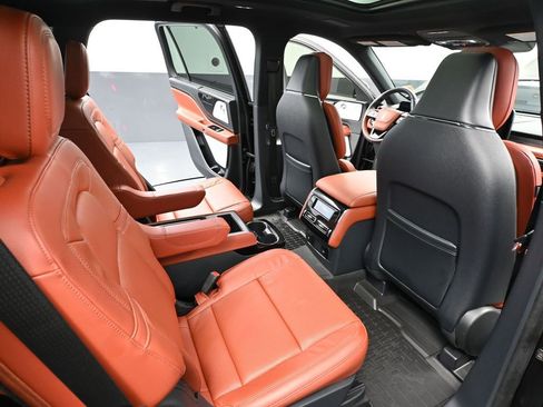 Used 2025 Lincoln Aviator Reserve w/ Equipment Group 201A image 57