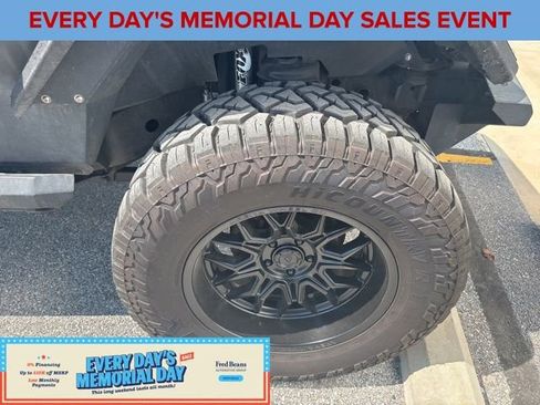 Used 2017 Jeep Wrangler Unlimited Sport w/ Quick Order Package 24S AWD/4WD image 2